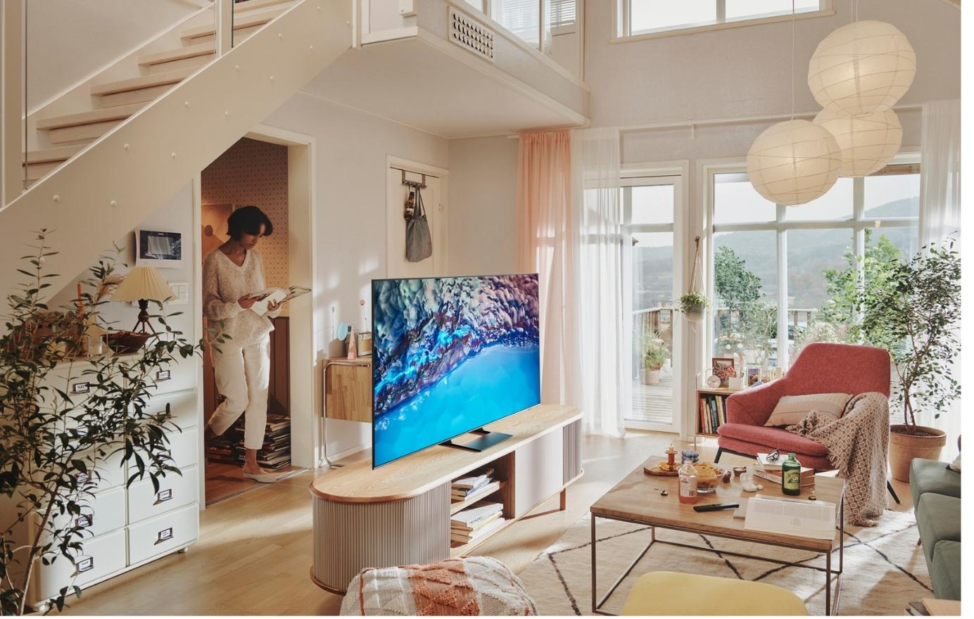 8K QLED TVs